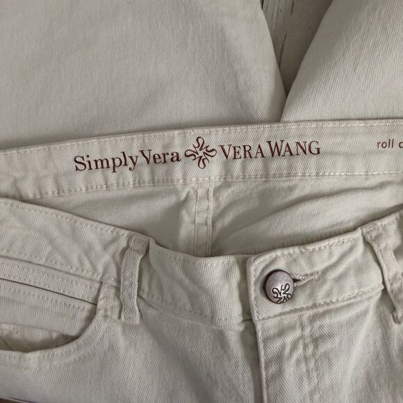 Simply Vera by Vera Wang Women's Size 6 Cream Roll Cuff Capri Denim Jeans - Picture 4 of 6
